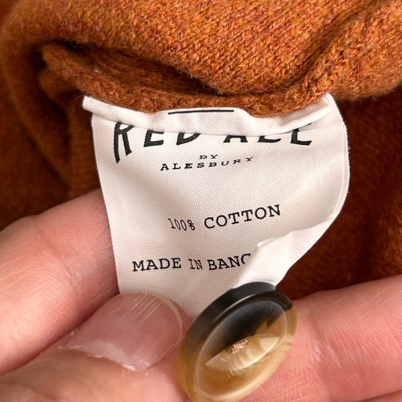 Red Ale by Alesbury Men Riverside Button Mockneck Sweater Rust, size Medium - Picture 5 of 8